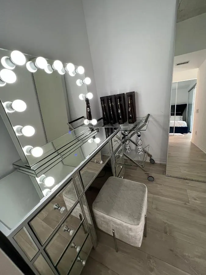Apartment Luxury Condo Cn Tower View Toronto